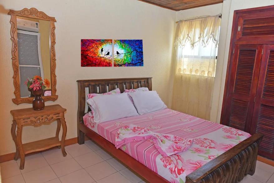 Hospedaje La Ceiba Cartagena Exteriör bild