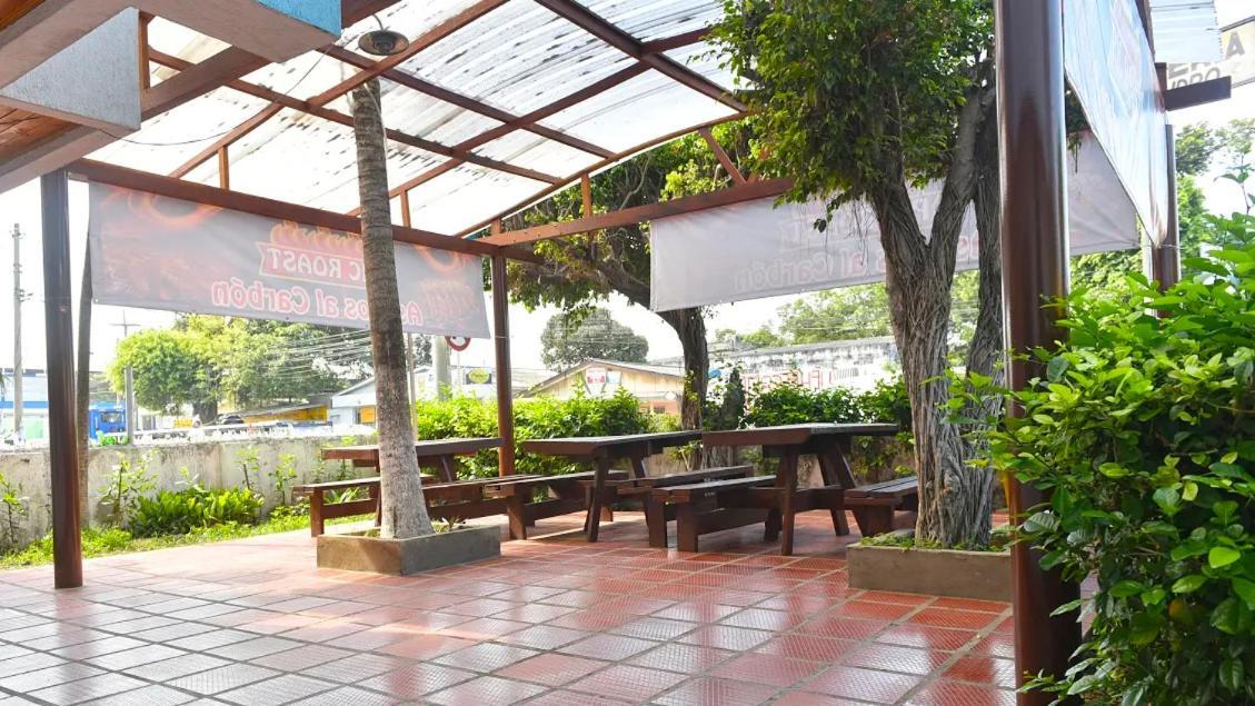 Hospedaje La Ceiba Cartagena Exteriör bild
